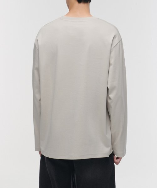 MUSINSA STANDARD（ムシンサスタンダード）の「シルケットリラックスドクルーネック長袖Tシャツ[ダスティクリーム]（Tシャツ/カットソー・メンズ・その他・MEDIUM/LARGE/X-LARGE/XX-LARGE）」の2枚目の写真