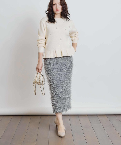 PICCIN PERLA(ピッチンペルラ)の「ティアドロップパールペプラムニット(ニット/セーター・レディース・オフホワイト/ブラック/レッド・M)」の8枚目の写真