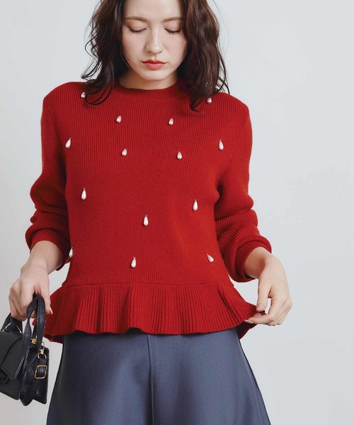 PICCIN PERLA(ピッチンペルラ)の「ティアドロップパールペプラムニット(ニット/セーター・レディース・オフホワイト/ブラック/レッド・M)」の11枚目の写真