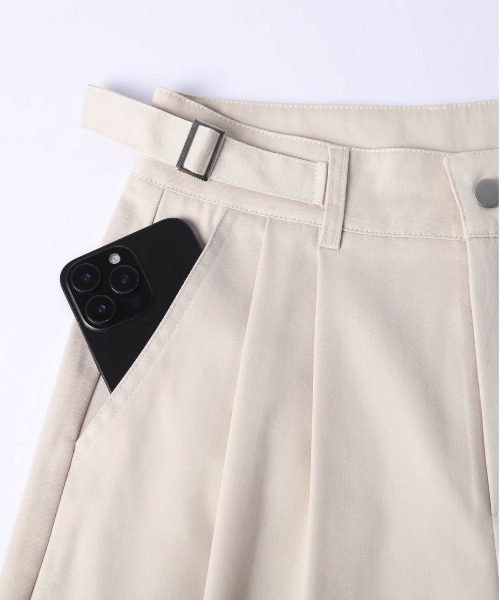 セール】タック入りワイドストレートスラックス（スラックス）｜La