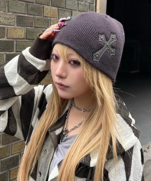 Never mind the XU（ネバーマインドザエックスユー）の「【Never mind the XU】cross beanie / 【ネバーマインド ザ エックスユー】クロスビーニー（ニットキャップ/ビーニー・メンズ・ホワイト/ベージュ/チャコール/ブラック/カーキ/グレー・ONE SIZE）」の5枚目の写真