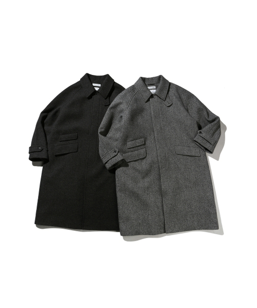 BESLOW(ビースロー)の「OVERSIZED HERRINGBONE ALPACA BALMACAAN COAT GREY HERRINGBONE(チェスターコート・メンズ・その他・SMALL/MEDIUM/LARGE/X-LARGE/X-SMALL)」の4枚目の写真
