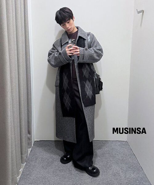 BESLOW(ビースロー)の「OVERSIZED HERRINGBONE ALPACA BALMACAAN COAT GREY HERRINGBONE(チェスターコート・メンズ・その他・SMALL/MEDIUM/LARGE/X-LARGE/X-SMALL)」の7枚目の写真