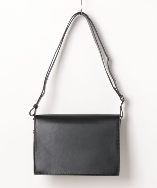 florist（フローリスト）の「【ユニセックス・2WAY】レザーライクダブルポケットショルダーバッグ（ショルダーバッグ・メンズ・ブラック/ホワイト/キャメル/ベージュ・FREE）」の14枚目の写真