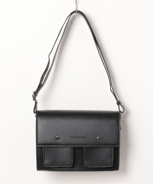 florist（フローリスト）の「【ユニセックス・2WAY】レザーライクダブルポケットショルダーバッグ（ショルダーバッグ・メンズ・ブラック/ホワイト/キャメル/ベージュ・FREE）」の16枚目の写真