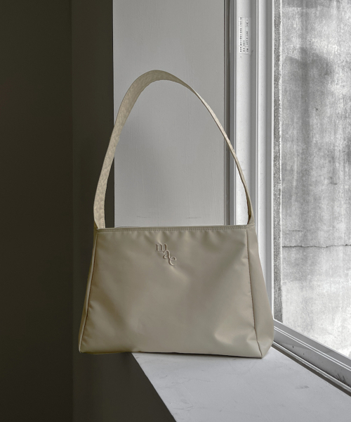 MUCU AND EBONY(ムクアンドエボニー)の「Comfy Bag _ Pale Ivory(ショルダーバッグ・レディース・その他・FREE)」の9枚目の写真