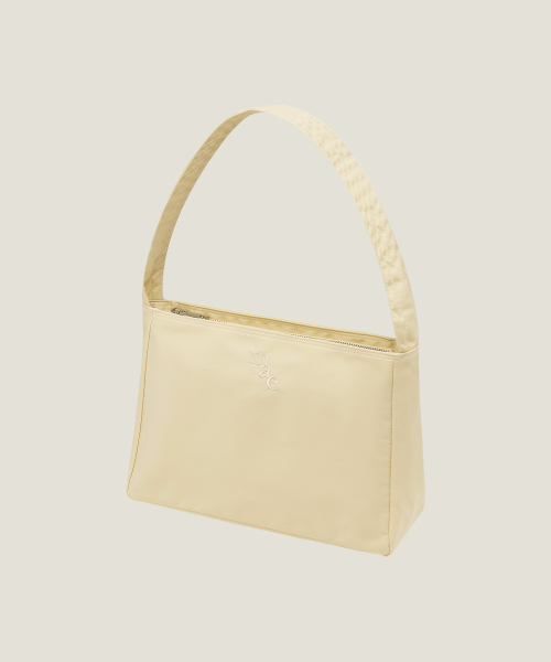 MUCU AND EBONY(ムクアンドエボニー)の「Comfy Bag _ Pale Ivory(ショルダーバッグ・レディース・その他・FREE)」の7枚目の写真
