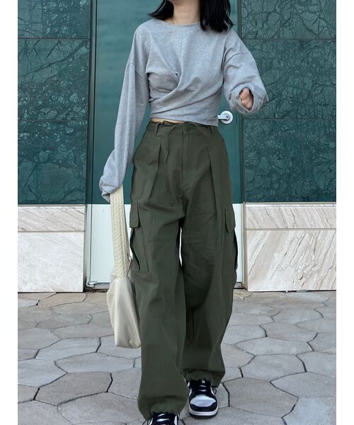 MUCU AND EBONY(ムクアンドエボニー)の「Comfy Bag _ Pale Ivory(ショルダーバッグ・レディース・その他・FREE)」の2枚目の写真