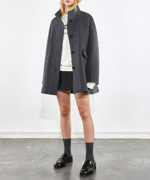 VOYONN(ボヨン)の「グラフィティスウェットシャツ スウェット アイボリー 0081(スウェット・レディース・アイボリー・LARGE/M(95)/X-LARGE)」の3枚目の写真
