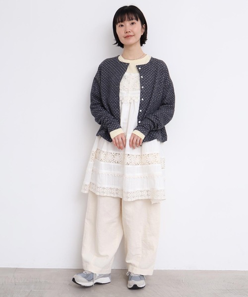 l'atelier du savon（アトリエドサボン）の「ふくふくしたドット　カットソーカーディガン（カーディガン/ボレロ・レディース・オフホワイト/グレー/ブラック・FREE）」の13枚目の写真