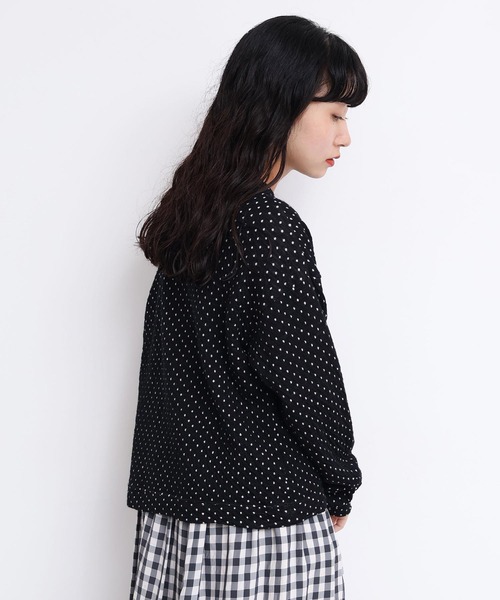 l'atelier du savon（アトリエドサボン）の「ふくふくしたドット　カットソーカーディガン（カーディガン/ボレロ・レディース・オフホワイト/グレー/ブラック・FREE）」の22枚目の写真