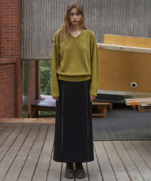 Low edge long skirt (black)