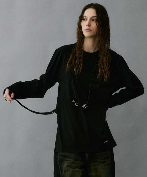HYII（ハイトゥ）の「バックストラップ長袖Tシャツ [ブラック]（Tシャツ/カットソー・メンズ・その他・SMALL/MEDIUM/LARGE）」の2枚目の写真