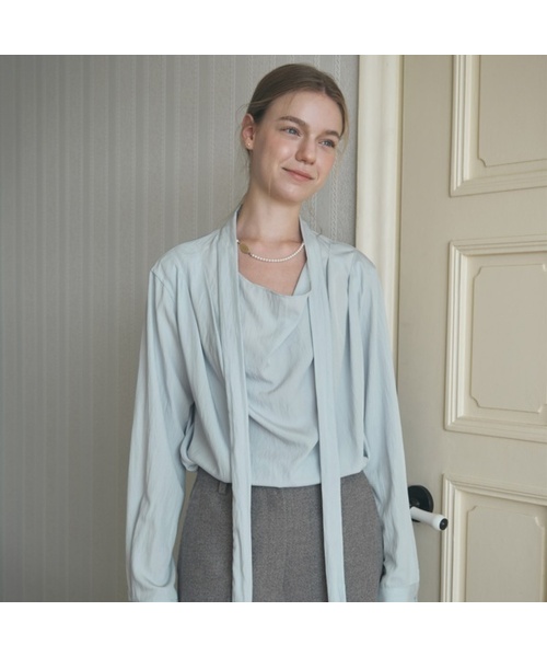 NONLOCAL(ノンローカル)の「Draped Neck Tie Blouse - Light Blue(シャツ/ブラウス・レディース・スカイブルー・FREE)」の1枚目の写真