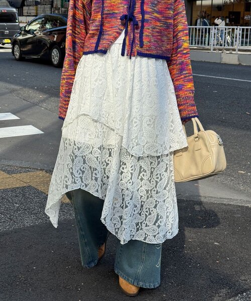 CIAOPANIC（チャオパニック）の「イレヘムアソート柄ミドルスカート（スカート・レディース・ホワイト/ブルー・ONE SIZE）」の3枚目の写真