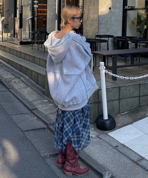 CIAOPANIC（チャオパニック）の「イレヘムアソート柄ミドルスカート（スカート・レディース・ホワイト/ブルー・ONE SIZE）」の17枚目の写真