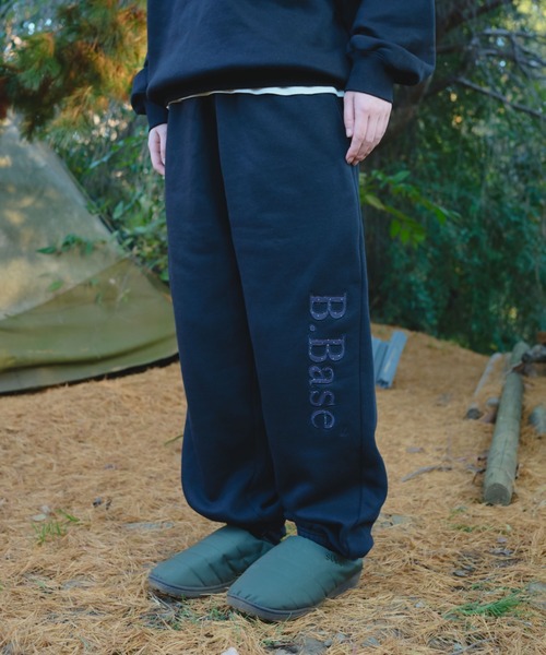 BROKEN BASE（ブロークンベース）の「B.Base Fleece Back Sweatpants / B.Baseフリースバックスウェットパンツ（スウェットパンツ・メンズ・ネイビー系/ブラック系1/グレー系1/パープル系1/ブラウン系1・SMALL/MEDIUM/LARGE）」の2枚目の写真