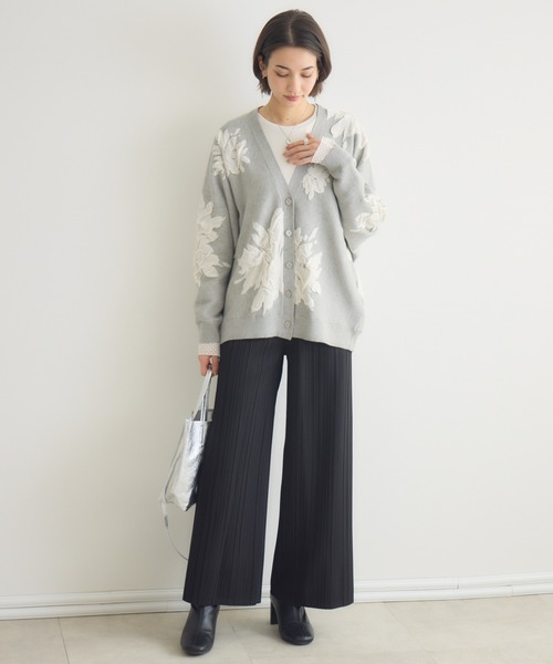 Pillini（ピリーニ）の「カットツイル裏起毛プリーツパンツ（その他パンツ・レディース・ブラック/チャコールグレー/ベージュ・MEDIUM）」の6枚目の写真