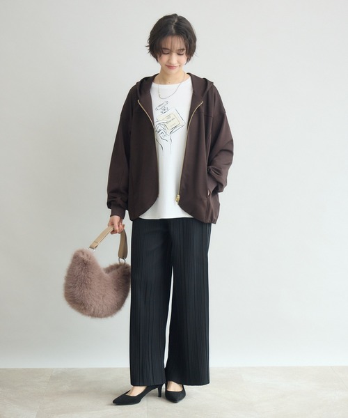 Pillini（ピリーニ）の「カットツイル裏起毛プリーツパンツ（その他パンツ・レディース・ブラック/チャコールグレー/ベージュ・MEDIUM）」の10枚目の写真