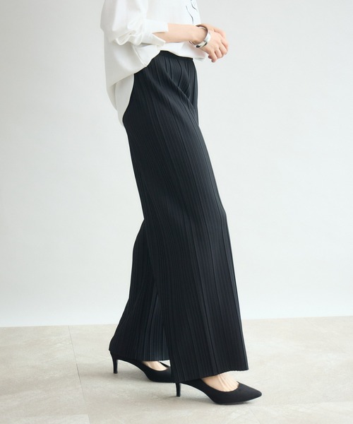Pillini（ピリーニ）の「カットツイル裏起毛プリーツパンツ（その他パンツ・レディース・ブラック/チャコールグレー/ベージュ・MEDIUM）」の16枚目の写真