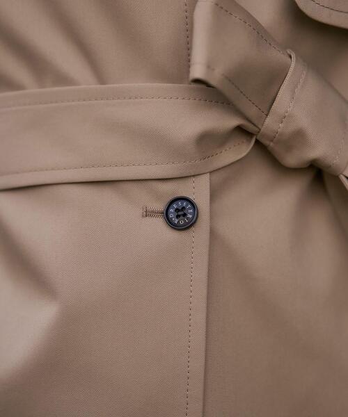DRESSTERIOR（ドレステリア）の「ライトトレンチコート（トレンチコート・レディース・ベージュ/チャコールグレー・38/36/34）」の18枚目の写真