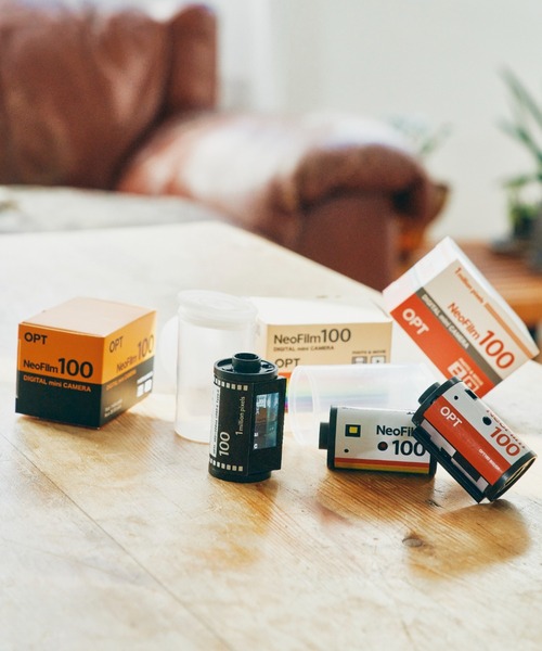 Opt!(オプト)の「〈Opt!/オプト〉OPT100 Neo Film /ネオフィルム フィルム型デジタルカメラ(カメラ/カメラグッズ・レディース・ブラック×イエロー/ホワイト/マルチ・ONE SIZE)」の6枚目の写真