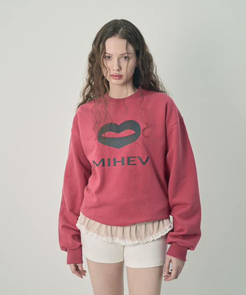 MIHEV(ミヘブ)の「ビッグクラシックロゴスウェットシャツマゼンタ(スウェット・レディース・その他・FREE)」の1枚目の写真