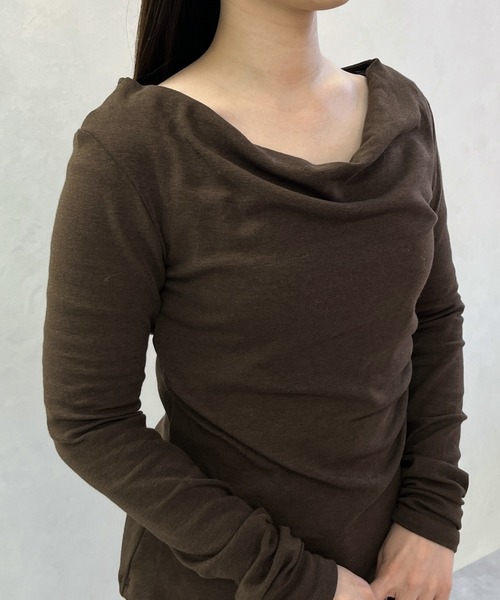 MISCH MASCH(ミッシュマッシュ)の「一部店舗限定 ドレープネック美シルエット長袖トップス(Tシャツ/カットソー・レディース・ブラック/ブラウン/ホワイト・フリ-)」の22枚目の写真