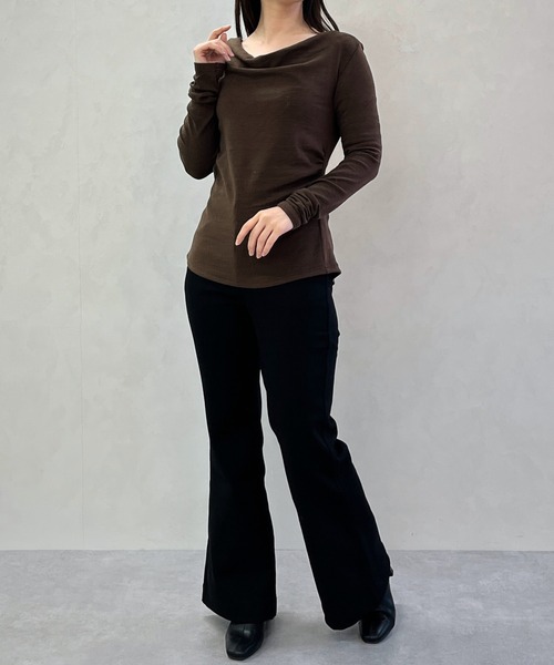 MISCH MASCH(ミッシュマッシュ)の「一部店舗限定 ドレープネック美シルエット長袖トップス(Tシャツ/カットソー・レディース・ブラック/ブラウン/ホワイト・フリ-)」の17枚目の写真