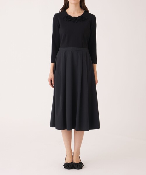 TO BE CHIC(トゥー ビー シック)の「チュールブレード ニットワンピース(ワンピース・レディース・ベージュ/ブラック・42/40)」の8枚目の写真