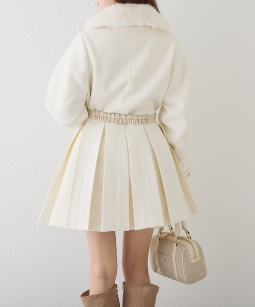 one after another NICE CLAUP（ワンアフターアナザーナイスクラップ）の「フェイクファー襟プリーツミドルコート（その他アウター・レディース・ベージュ/ブラック/アイボリー・FREE）」の19枚目の写真