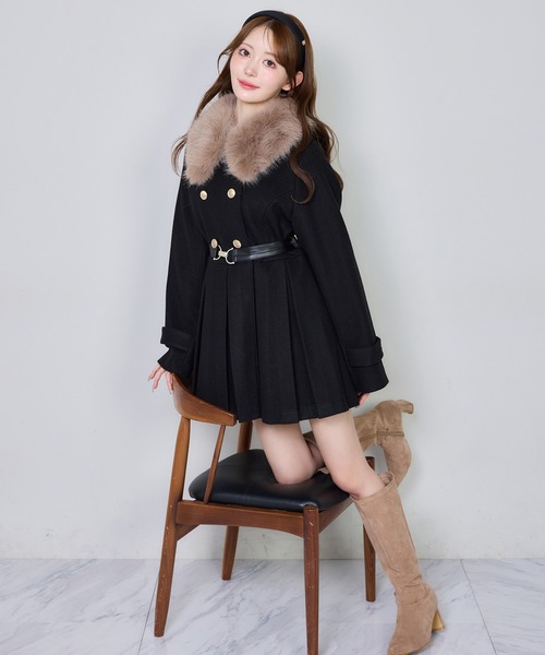 one after another NICE CLAUP（ワンアフターアナザーナイスクラップ）の「フェイクファー襟プリーツミドルコート（その他アウター・レディース・ベージュ/ブラック/アイボリー・FREE）」の8枚目の写真