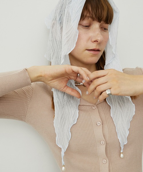 uyu.(ウユ)の「フェイクパール付き メローストール(ストール/ショール・レディース・ライトブルー/アイボリー/ブラック/ピンク/ベージュ・FREE)」の17枚目の写真