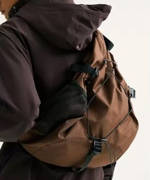 ユニセックス テック ストリート ワンショルダーバッグ WO25W17BG29