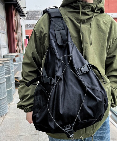 WESTBOY(ウエストボーイ)の「ユニセックス テック ストリート ワンショルダーバッグ WO25W17BG29(ショルダーバッグ・メンズ・ブラウン/ブラック・FREE)」の3枚目の写真