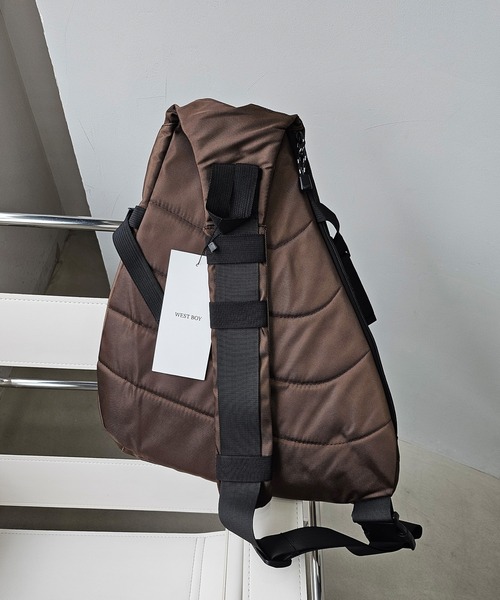 WESTBOY(ウエストボーイ)の「ユニセックス テック ストリート ワンショルダーバッグ WO25W17BG29(ショルダーバッグ・メンズ・ブラウン/ブラック・FREE)」の8枚目の写真