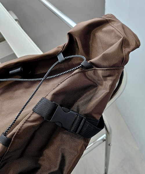 WESTBOY(ウエストボーイ)の「ユニセックス テック ストリート ワンショルダーバッグ WO25W17BG29(ショルダーバッグ・メンズ・ブラウン/ブラック・FREE)」の11枚目の写真