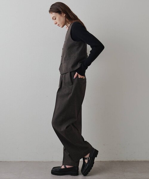 Drawing Numbers（ドローイング ナンバーズ）の「【Drawing Numbers】《セットアップ対応可》オーガニックウールテーパードパンツ（その他パンツ・レディース・ベージュ/グレー・38/40/42）」の5枚目の写真