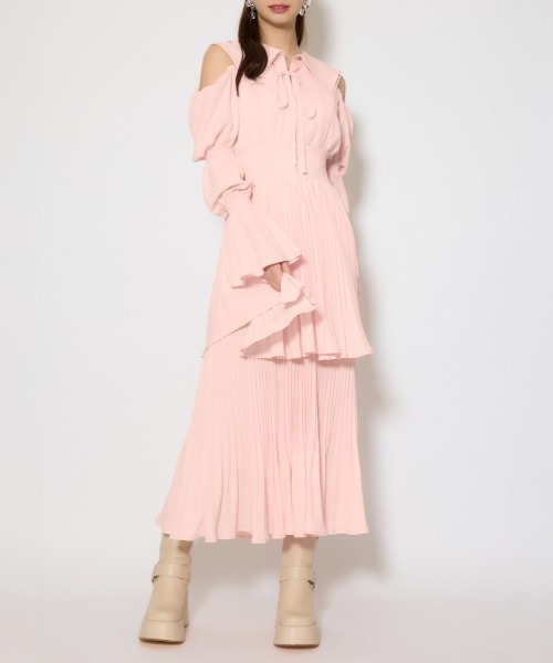 セール】ビッグカラープリーツフレアワンピース 春服（ワンピース