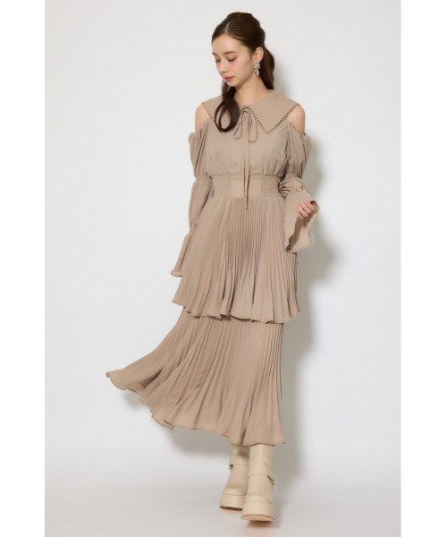 rienda(リエンダ)の「ビッグカラープリーツフレアワンピース 春服(ワンピース・レディース・ブラック/ライトピンク/ベージュ・FREE)」の12枚目の写真
