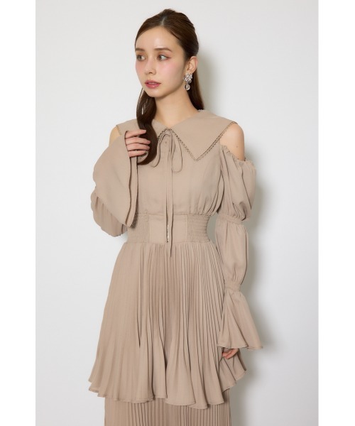 rienda(リエンダ)の「ビッグカラープリーツフレアワンピース 春服(ワンピース・レディース・ブラック/ライトピンク/ベージュ・FREE)」の17枚目の写真