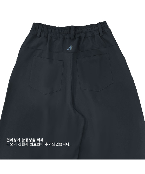 ATHPLATFORM（アスプラットフォーム）の「AU42PT07 クラシックワイドパンツ_ブラック（スウェットパンツ・レディース・その他・FREE）」の3枚目の写真