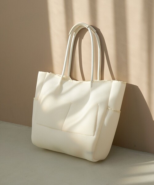 coen(コーエン)の「coen(コーエン)ロゴ刺繍 メッシュパフトートバッグ(トートバッグ・レディース・オフホワイト/ベージュ/ダークグレー/ブラック・FREE)」の6枚目の写真