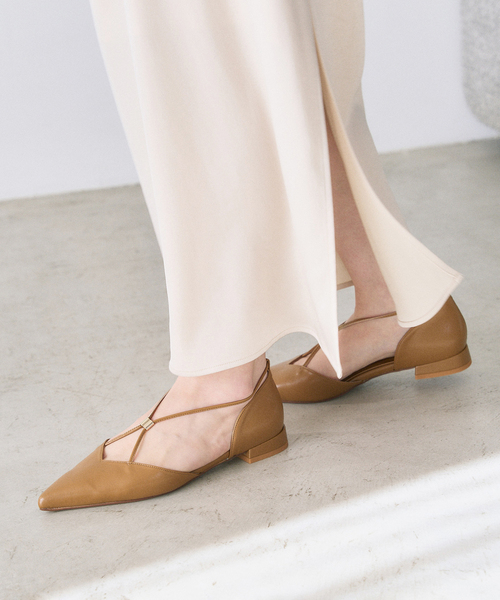 LE TALON(ルタロン)の「《追加》ポインテッドメタルクロスストラップフラット(その他シューズ・レディース・アイボリー/キャメル/ブラック系その他・22cm/22.5cm/23cm/23.5cm/24cm/24.5cm/25cm)」の3枚目の写真