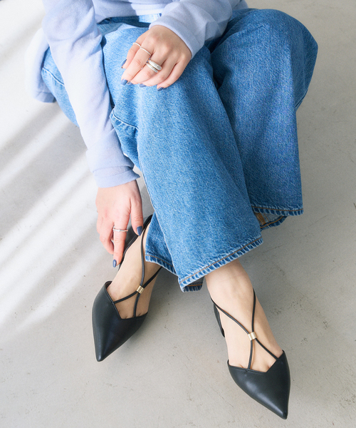 LE TALON(ルタロン)の「《追加》ポインテッドメタルクロスストラップフラット(その他シューズ・レディース・アイボリー/キャメル/ブラック系その他・22cm/22.5cm/23cm/23.5cm/24cm/24.5cm/25cm)」の17枚目の写真