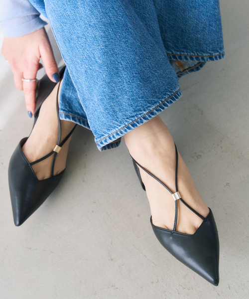 LE TALON(ルタロン)の「《追加》ポインテッドメタルクロスストラップフラット(その他シューズ・レディース・アイボリー/キャメル/ブラック系その他・22cm/22.5cm/23cm/23.5cm/24cm/24.5cm/25cm)」の18枚目の写真