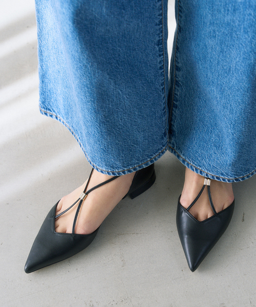 LE TALON(ルタロン)の「《追加》ポインテッドメタルクロスストラップフラット(その他シューズ・レディース・アイボリー/キャメル/ブラック系その他・22cm/22.5cm/23cm/23.5cm/24cm/24.5cm/25cm)」の20枚目の写真