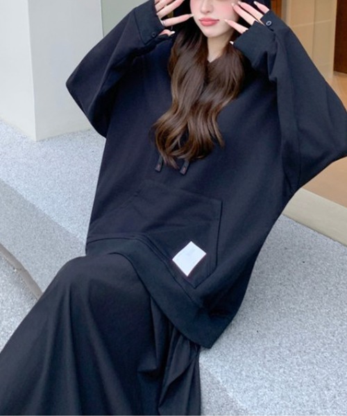 AMAJI（アマジ）の「ドッキングスカート スウェットパーカーワンピース（ワンピース・レディース・ブラック・LARGE/X-LARGE/XX-LARGE）」の3枚目の写真