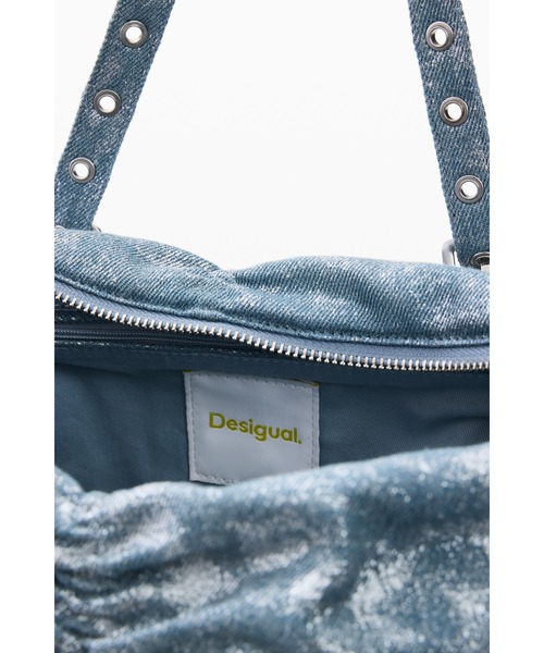 Desigual（デシグアル）の「ギャザーリボンディテール デニム中型バッグ（ショルダーバッグ・レディース・ブルー・FREE）」の3枚目の写真