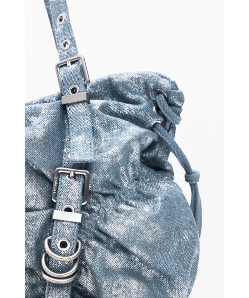 Desigual（デシグアル）の「ギャザーリボンディテール デニム中型バッグ（ショルダーバッグ・レディース・ブルー・FREE）」の4枚目の写真